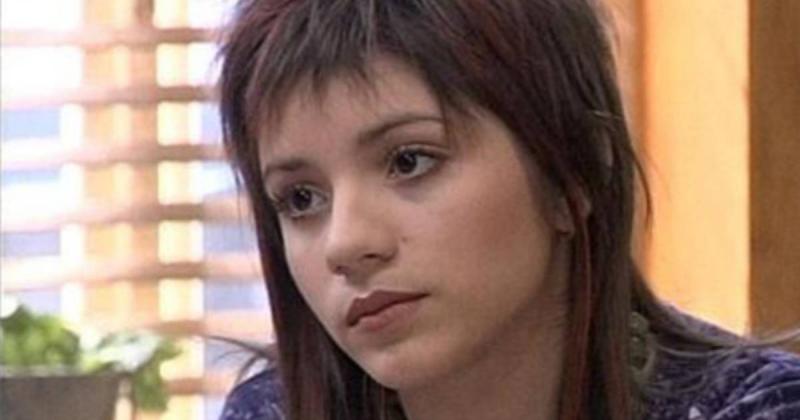 2004-ben a Barátok közt ifjú tehetségeként ismerhettük meg Csifó Dorinát, aki azóta sok mindenen keresztülment. Ma, 36 évesen, édesanyaként egy teljesen új világot tapasztal meg, és a megjelenése is jelentősen megváltozott. Az évek során eltelt idő és a t