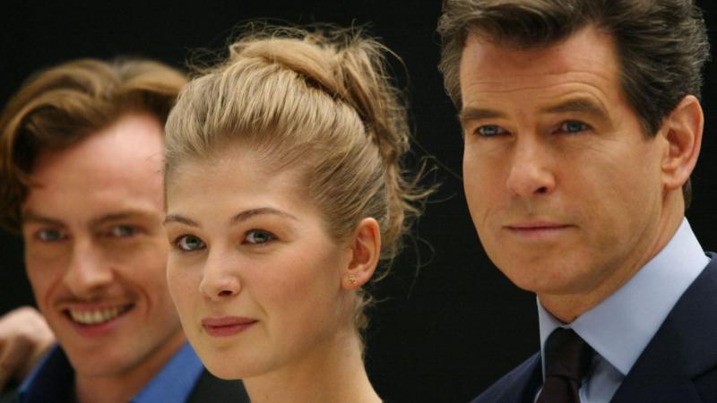 Rosamund Pike-ot megkérték, hogy vetkőzzön a Bond-filmek castingján, de ő határozottan elutasította ezt a kérést.