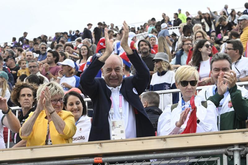 Sulyok olyan lépést tett, ami a Fidesz körüli politikai kultúrában már ritkán fordul elő.