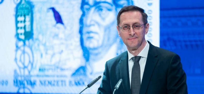 Varga Mihály mostantól együttműködik a kínai jegybankkal a kibercsalások elleni küzdelemben.