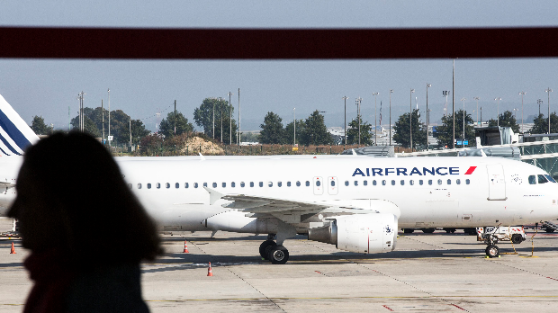Súlyos adatvédelmi incidens történt az AirFrance-nál, amely során milliónyi utas személyes információi jutottak illetéktelen kezekbe.