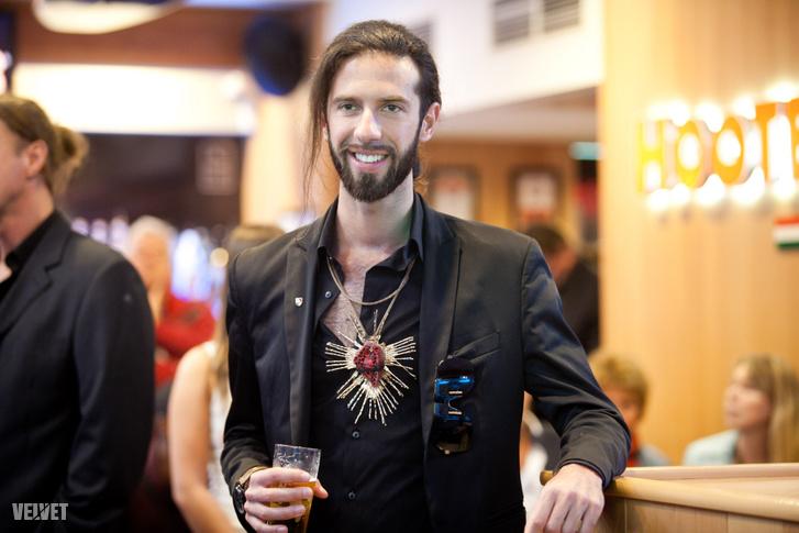 Varga Viktor és családja közösen vágtak bele otthonuk felépítésébe. 