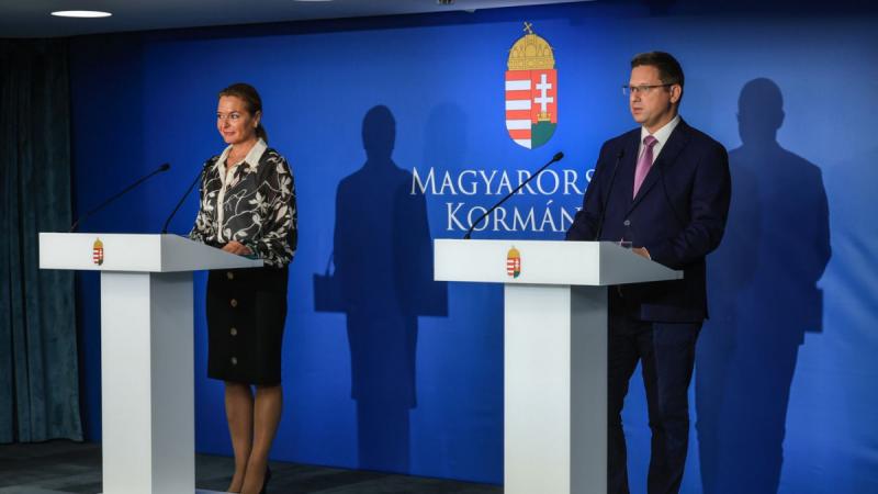 Gulyás Gergely kijelentette, hogy Ukrajna helyzete nem befolyásolja a magyar energiapolitikát és az energiabeszerzéseket.