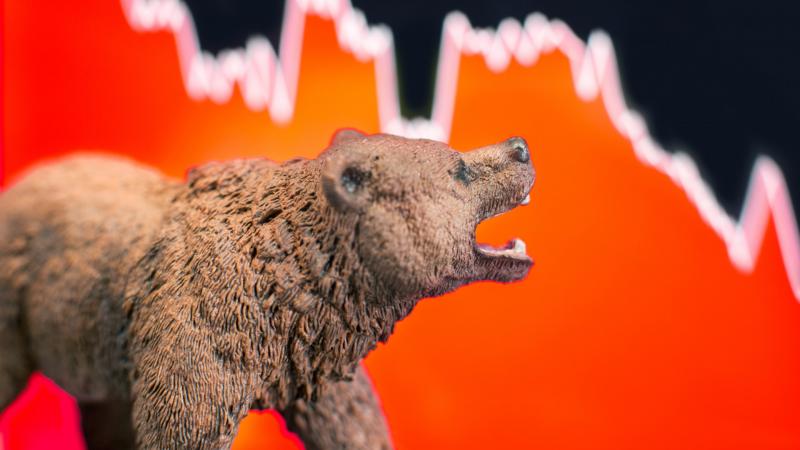 A helyzet egyre aggasztóbbá válik, a bankrészvények értéke folyamatosan csökken.