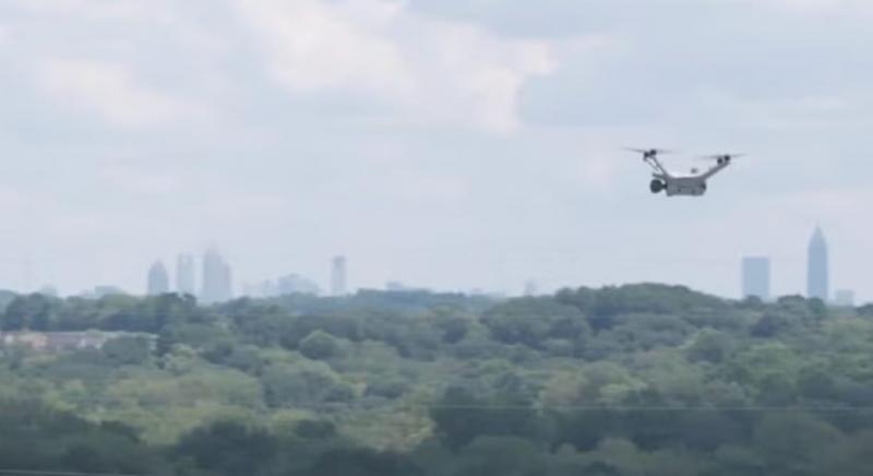 Biztonsági őr helyett itt a biztidrón: hiába próbálkozik a bolti tolvaj, a légies őr mindig a nyomában lohol.