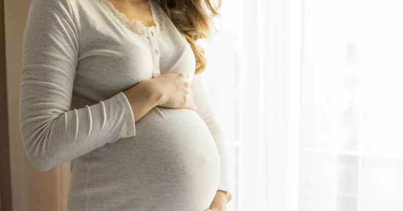 A 41 éven felüli várandós nők számára is véglegesen elérhetővé tennék a CSOK Pluszt.