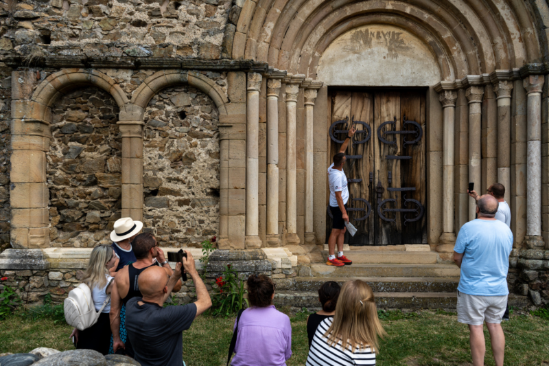 A Vonzó Románia platform újabb izgalmas fejlesztéseken ment keresztül! A kibővített verzióval még több lehetőség várja az érdeklődőket, hogy felfedezzék Románia lenyűgöző tájait és gazdag kulturális örökségét. Csatlakozzon hozzánk, és ismerje meg a felfed